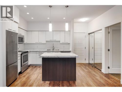 214-975 Academy Way, Kelowna, BC, V1V3C8 | Card Image