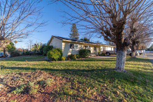 3909 Alta Mesa Drive, Redding, CA, 96002 | Card Image