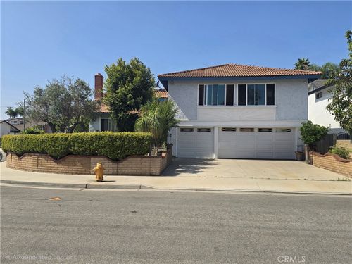 20441 Running Springs Ln, Huntington Beach, CA, 92646-5370 | Card Image