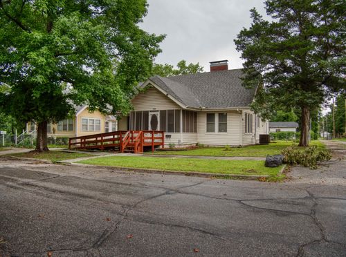 918 1st Ave Ne, Miami, OK, 74354 | Card Image