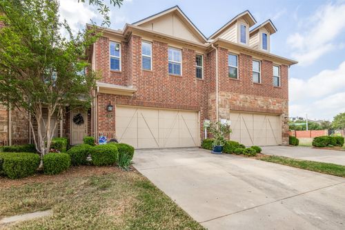 416 Hunt Dr, Lewisville, TX, 75067-8204 | Card Image