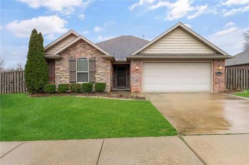 4300 W Murfield Dr, Rogers, AR, 72758-9092 | Card Image