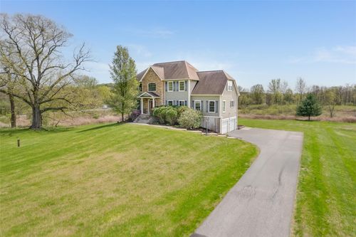 7 Viola Ct, Wappingers Falls, NY, 12590-7603 | Card Image