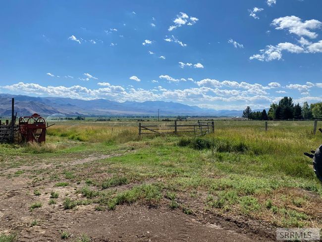 2651 Challis Creek Road, Home with 4 bedrooms, 2 bathrooms and 3 parking in Challis ID | Image 42