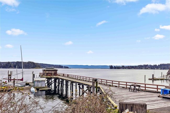 Wharf area with gazebo and an ocean view | Image 28