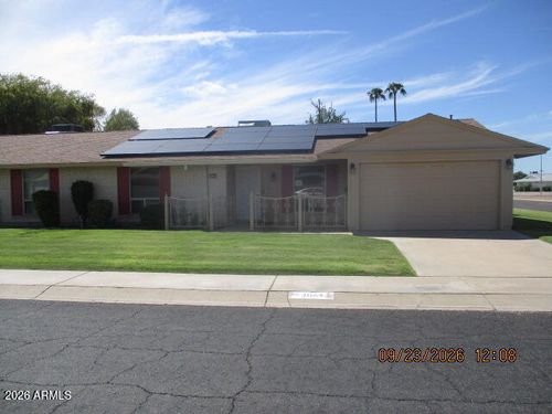 10643 W Roundelay Cir, Sun City, AZ, 85351-1851 | Card Image