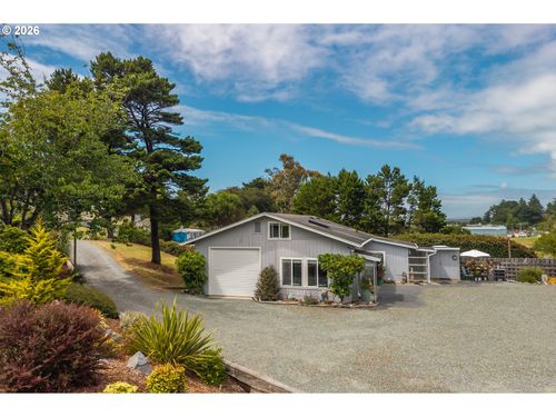 875 Elmira Ave, Bandon, OR, 97411 | Card Image