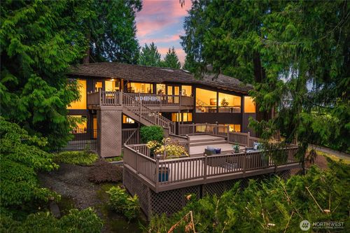 24820 136th Ave Se, Kent, WA, 98042-6658 | Card Image