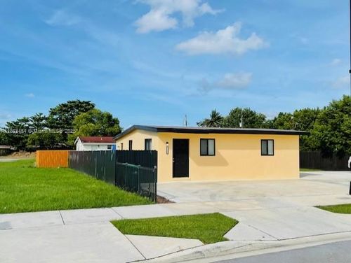 1-12121 Sw 216th St, Miami, FL, 33170-2820 | Card Image