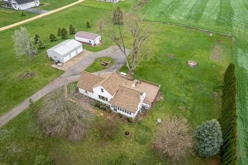 W6594 Willow Bend Rd, WALWORTH, WI, 53184-5625 | Card Image