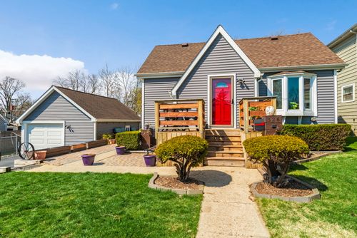 326 Bellevue Dr, Round Lake Park, IL, 60073-3156 | Card Image