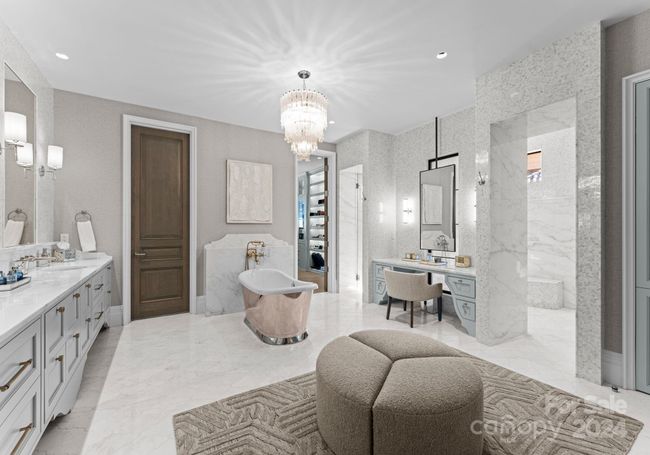 Primary En-Suite | Image 19