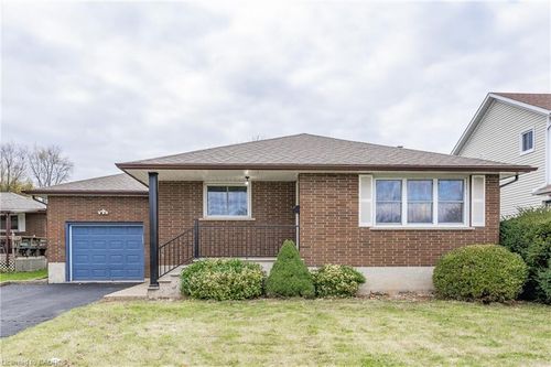 main-3045 Portage Road, Niagara Falls, ON, L2J2J8 | Card Image
