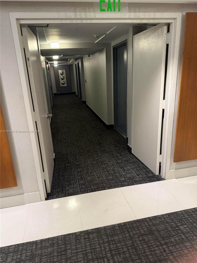 APT-2215 - 41 Se 5 Th St, Condo with 1 bedrooms, 2 bathrooms and null parking in Miami FL | Image 19