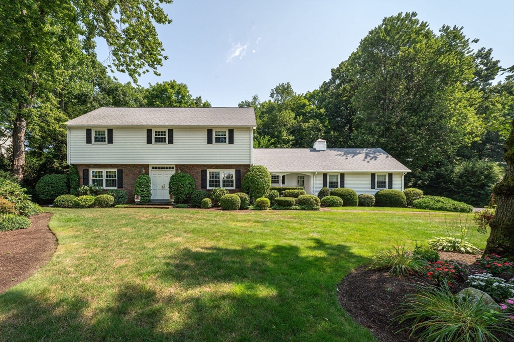 Longfellow Rd, Holyoke, MA 01040
