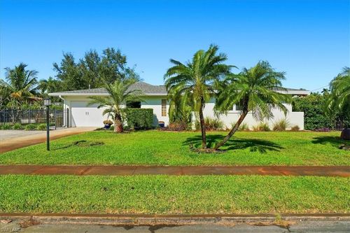 1023 El Valle Ave, FORT MYERS, FL, 33919-2611 | Card Image