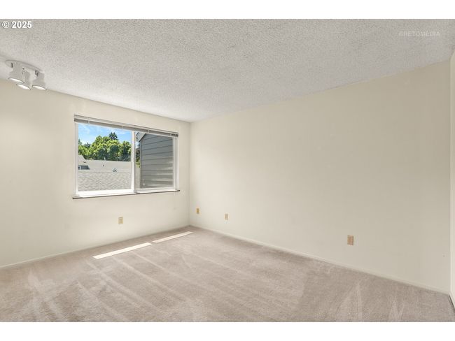 5312 Sw Erickson Ave, Condo with 2 bedrooms, 2 bathrooms and 1 parking in Beaverton OR | Image 17