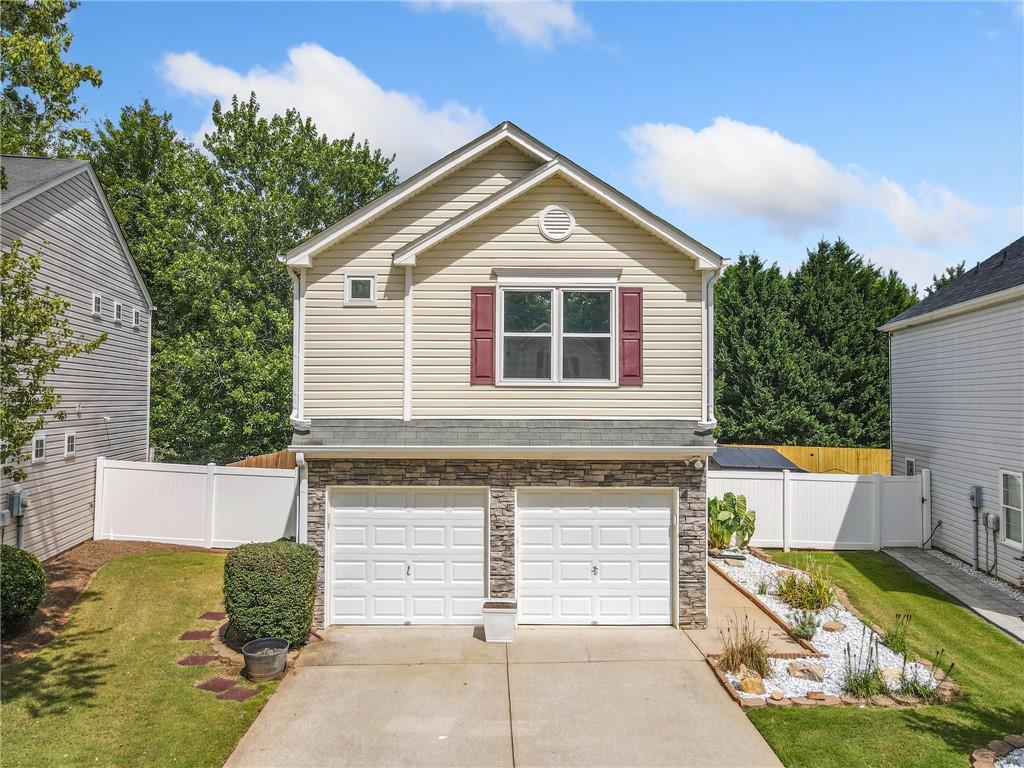 Pieris Dr, Canton, GA 30114