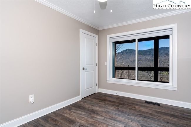 150 Squirrel Corn Ln, House other with 3 bedrooms, 3 bathrooms and null parking in Sugar Mountain NC | Image 32