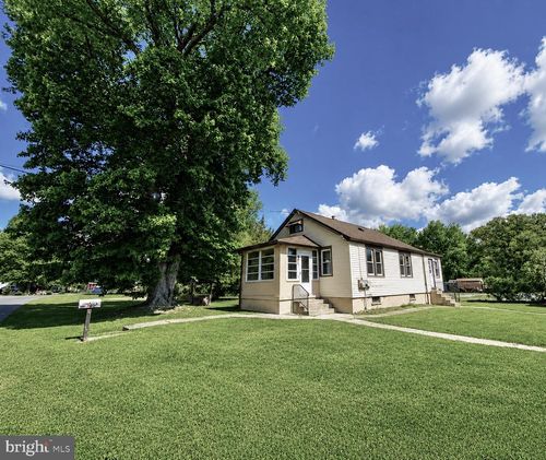 10 Meadow Rd, New Castle, DE, 19720-1514 | Card Image