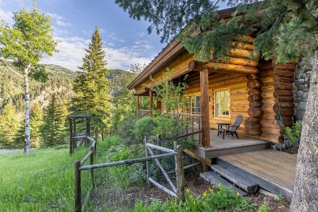 49824 Gallatin Rd, House other with 5 bedrooms, 3 bathrooms and null parking in Gallatin Gateway MT | Image 12