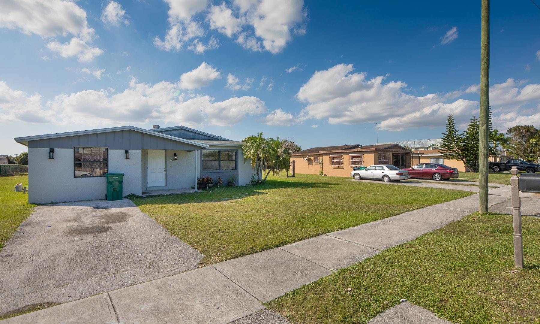 7th Ct, Homestead, FL 33034