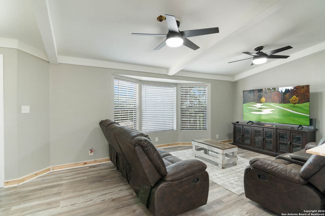 202 Cedar Hill Rd, House other with 3 bedrooms, 2 bathrooms and null parking in Pipe Creek TX | Image 7