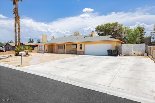 4205 Thicket Ave, North Las Vegas, NV, 89031-0126 | Card Image