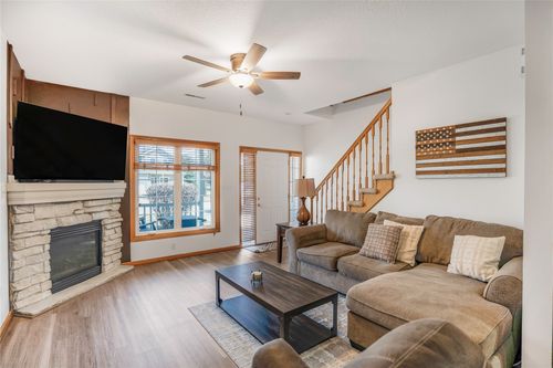 apt-2-10603 Hickory Dr, Urbandale, IA, 50322-6257 | Card Image