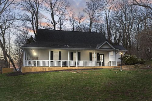 780 National Rd Se, Hebron, OH, 43025-9579 | Card Image