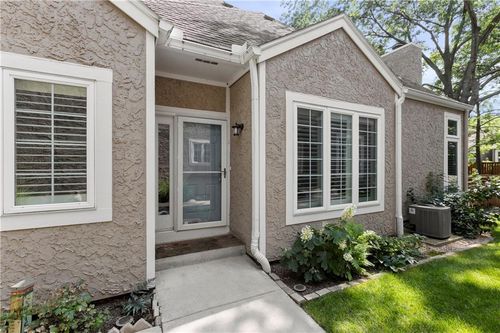 12536 Broadmoor St, Overland Park, KS, 66209-2580 | Card Image
