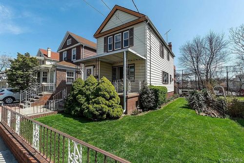 8518 55th Ave, Elmhurst, NY, 11373-4337 | Card Image