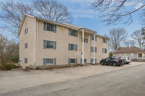 apt-1b-22 Oak St, North Providence, RI, 02911-2754 | Card Image