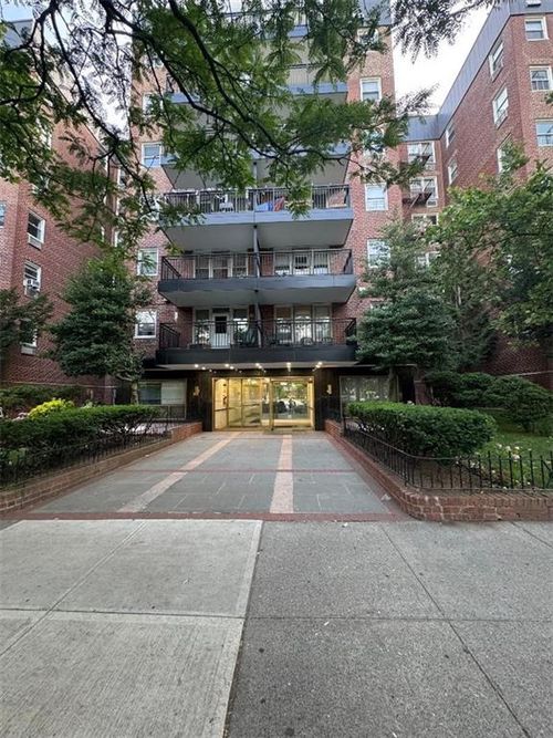 5p-770 Ocean Parkway, Brooklyn, NY, 11230 | Card Image