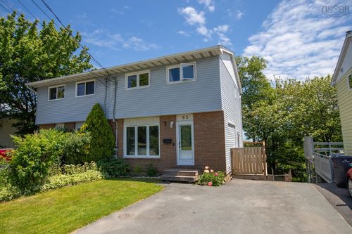 95 Flying Cloud Dr, Dartmouth, NS, B2W4V4 | Card Image