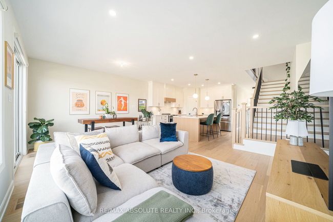 A - 10 Cockburn St, House attached with 3 bedrooms, 4 bathrooms and 4 parking in Richmond ON | Image 6