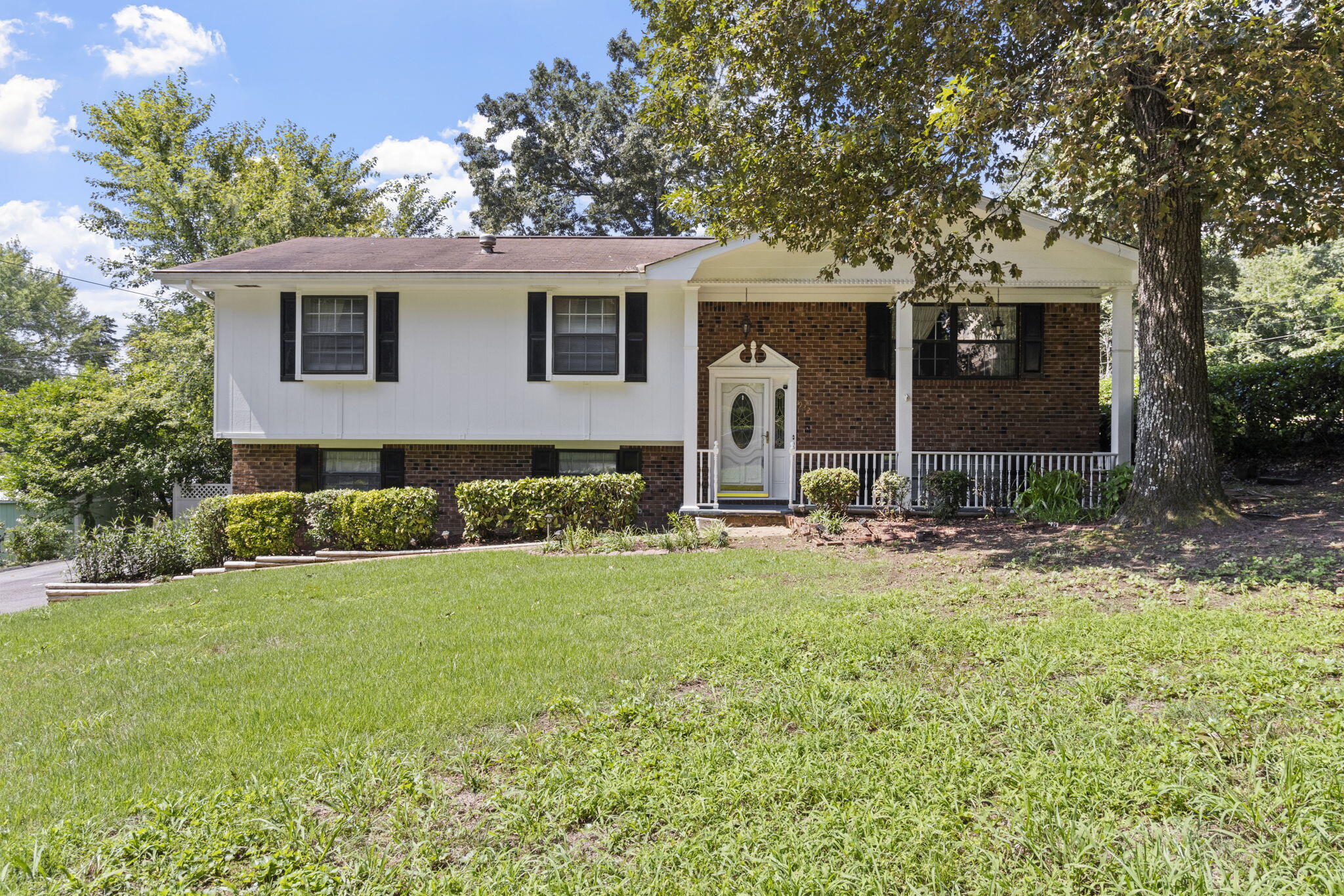 Huntington Cir, Hixson, TN 37343