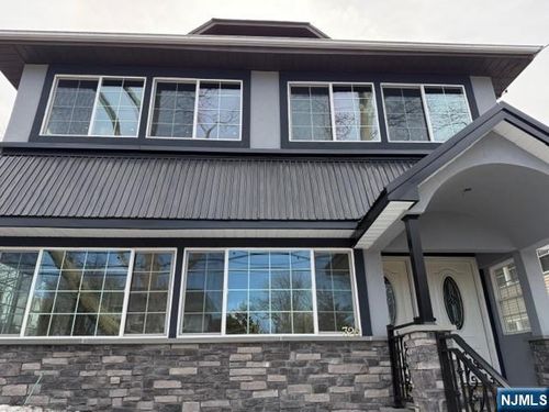 326 Diamond Bridge Ave, Hawthorne, NJ, 07506-1324 | Card Image