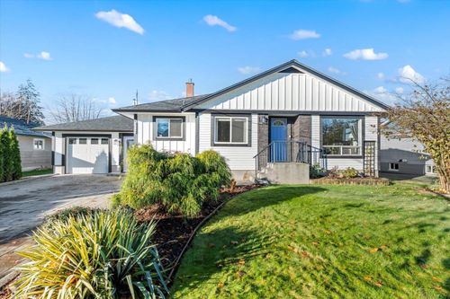 {{alt}} | Card Image