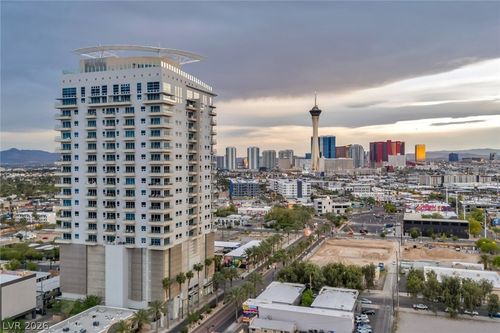 unit-807-200 Hoover Ave, Las Vegas, NV, 89101-6873 | Card Image