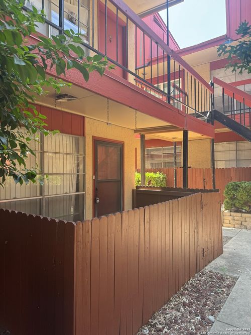 apt-705-3243 Nacogdoches Rd, San Antonio, TX, 78217-3327 | Card Image