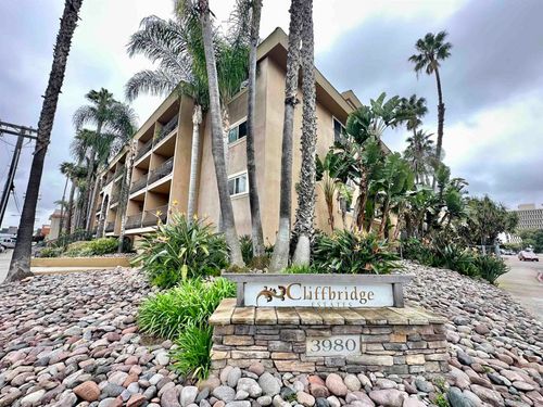 214-3980 8th Ave, San Diego, CA, 92103-3239 | Card Image