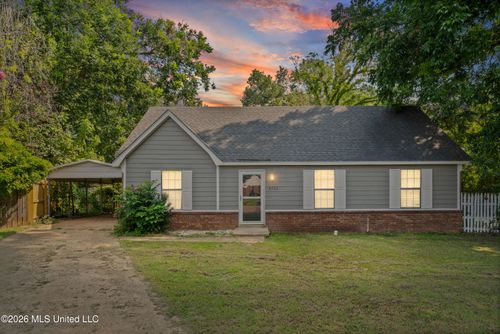 8206 Birch Cv, Southaven, MS, 38671-4915 | Card Image