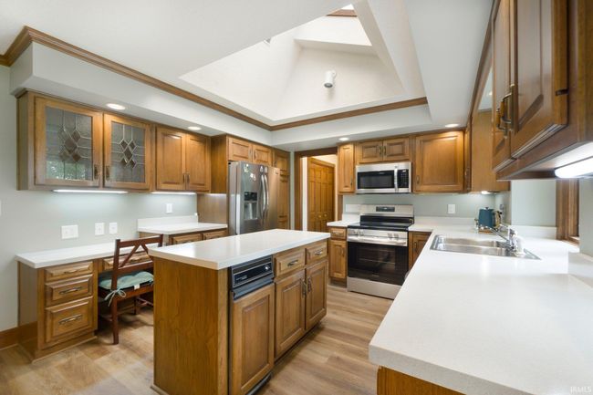 2703 Foxchase Run, Condo with 3 bedrooms, 2 bathrooms and null parking in Fort Wayne IN | Image 9