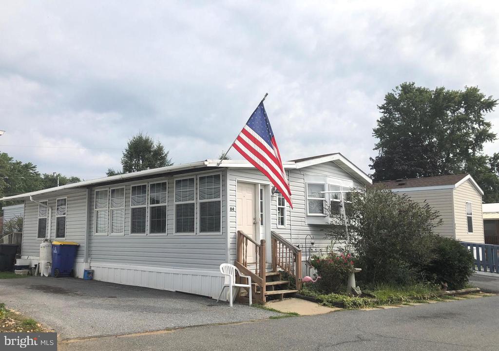 Willow Dr, Ephrata, PA 17522