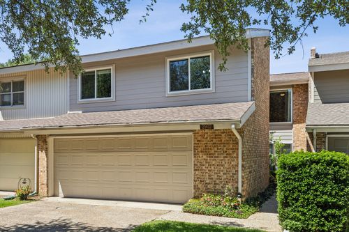 2902 Shady Lake Cir, Carrollton, TX, 75006-4745 | Card Image