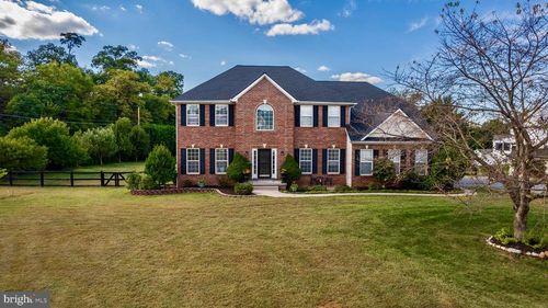 27 Costen Cir, Shepherdstown, WV, 25443-3658 | Card Image