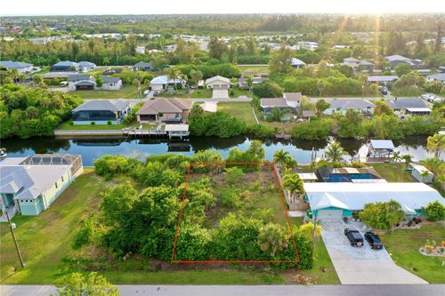 3709 Wisteria Pl, PUNTA GORDA, FL, 33950-7315 | Card Image