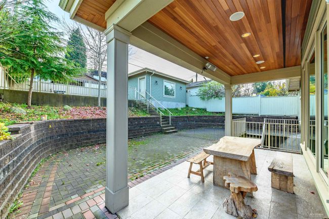 4822 Bond Street, House other with 7 bedrooms, 7 bathrooms and 4 parking in Burnaby BC | Image 27