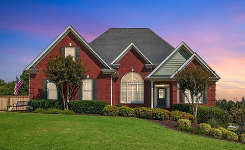 53 Reece Dr, Hoschton, GA, 30548-4301 | Card Image